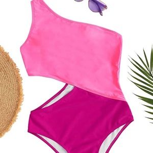 New SweatyRocks Onepiece cutout swimsuit monokini one shoulder swimsuit M